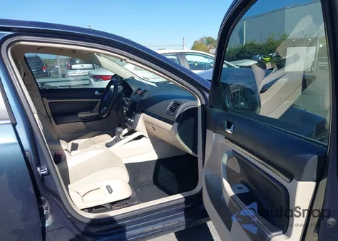 2010 Volkswagen Jetta Tdi from USA, damaged, VIN 3VWRL7AJ5AM035272